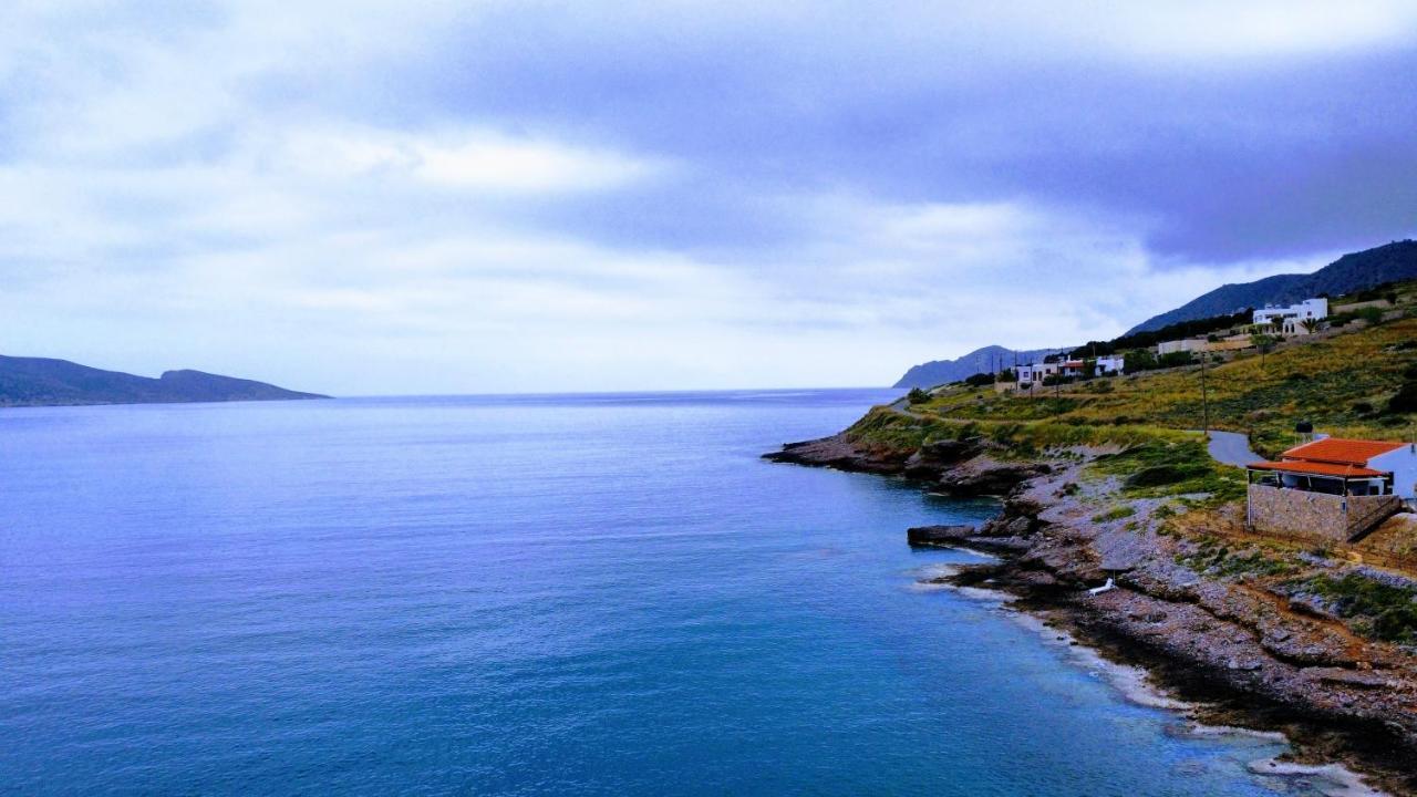 Tholos Alexandra'S Beachfront House Kavoúsion エクステリア 写真